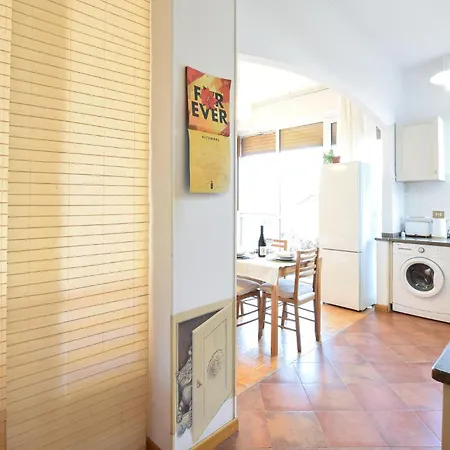 Lovely In With Wifi Apartamento